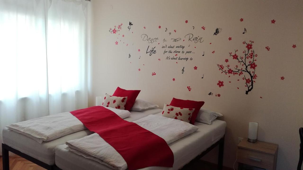 Apartma Ema Izola Bagian luar foto